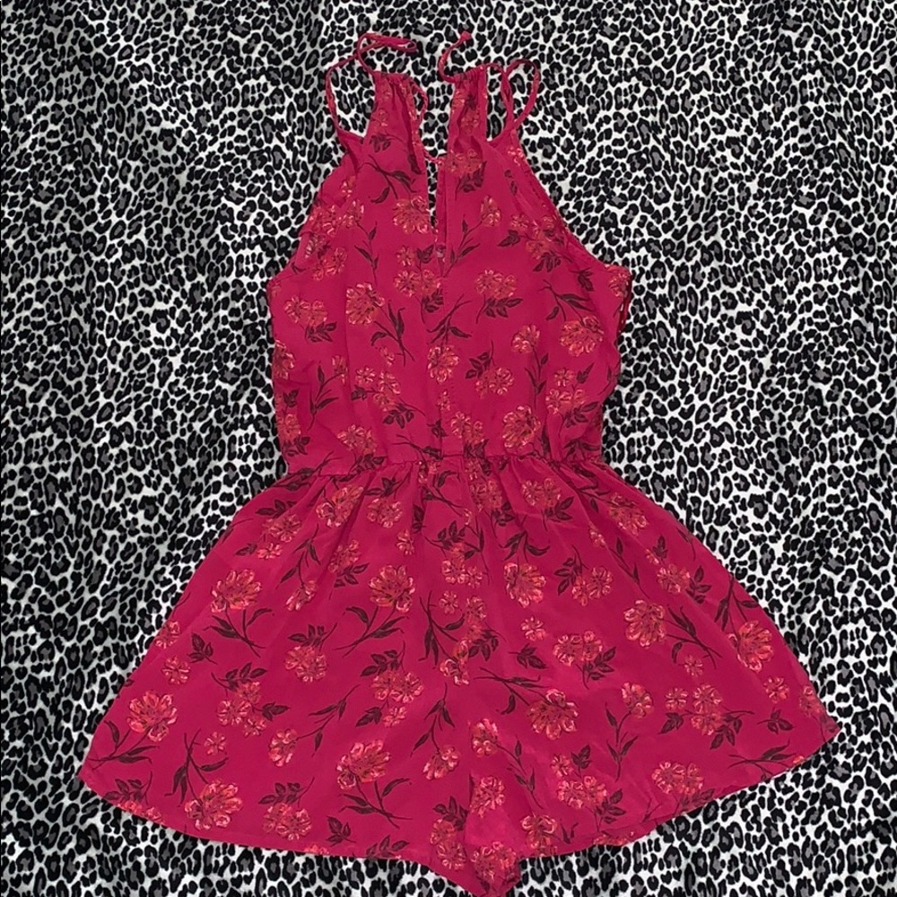 Hollister Romper - Picture 2 of 2